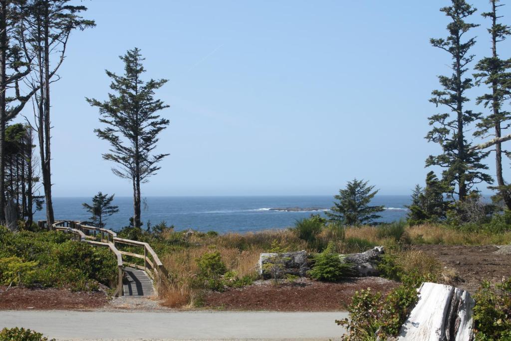 Cygnet Cove Suites Ucluelet Buitenkant foto